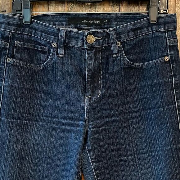 Calvin Klein Sz 29/8 Blue Classic Design Faded Straight Designer Jeans - Picture 4 of 6